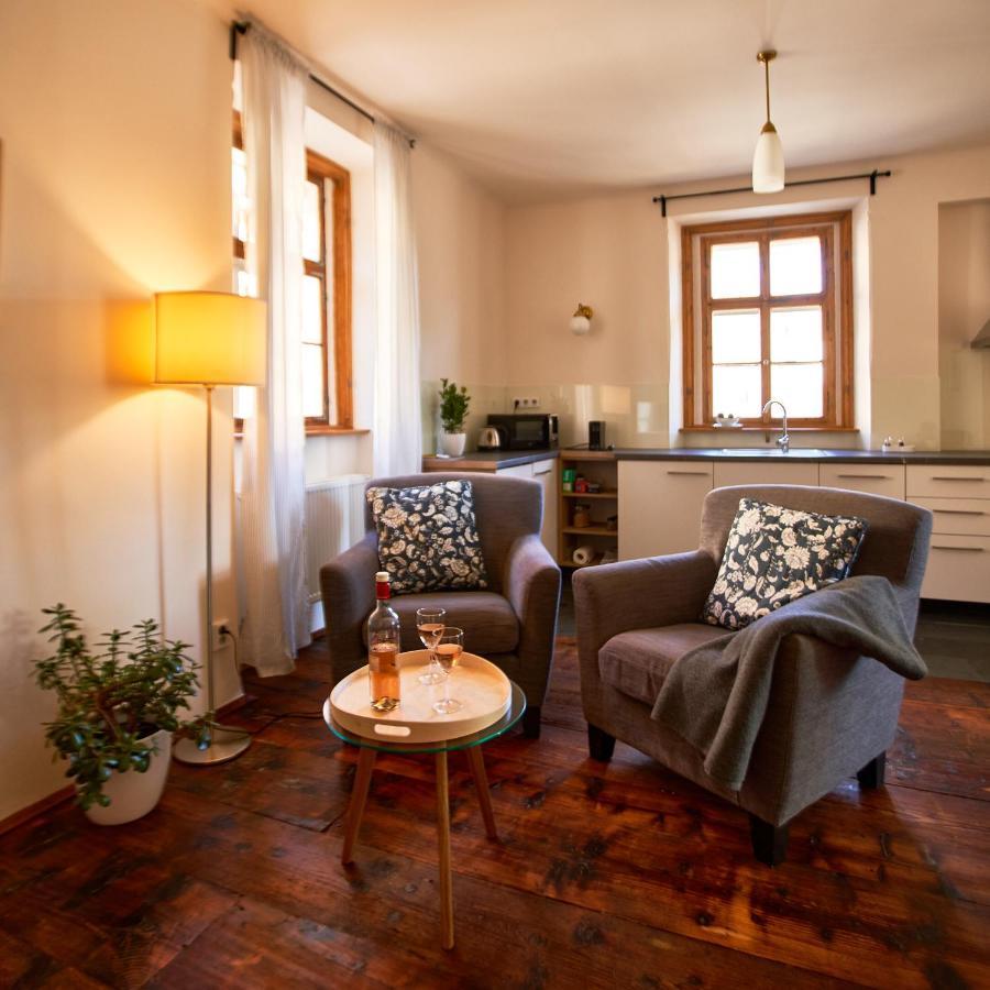 Baroque Chaplain House Kaplanka 1796 A. D. - Historical Luxury Apts In Bohemian Paradise Zelezny Brod Esterno foto